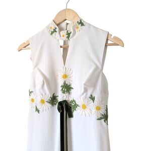 Vintage 1960s 70s White Maxi Embroidered Wedding Dress Sz 9 - Hippie Boho Flower